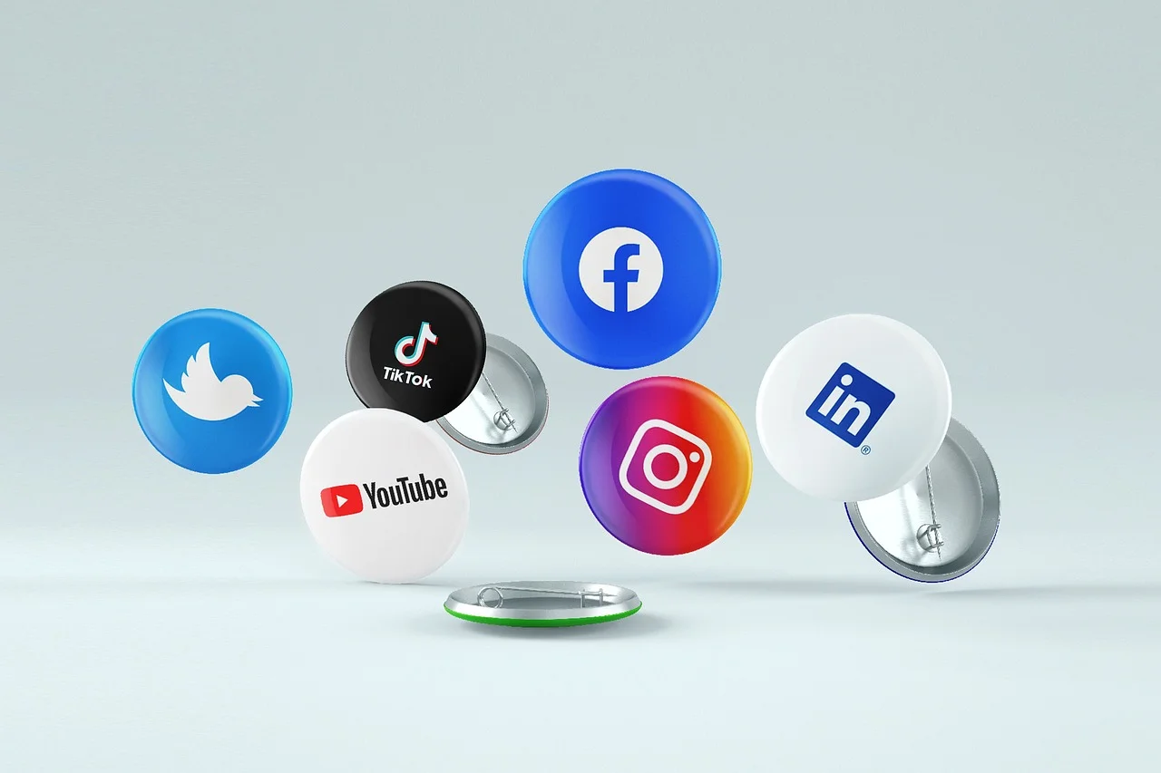Illustration représentant la communication d'entreprise sur les réseaux sociaux